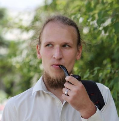 Денис Фролов